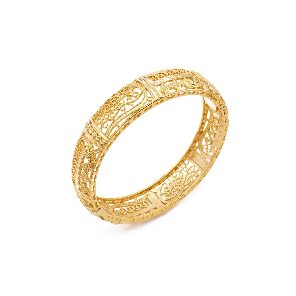 Royal Gold Onyx Bangle